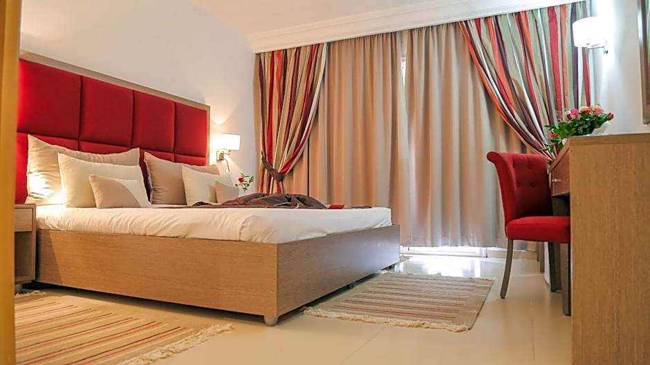 Hotel Marabout - Families and Couples Only