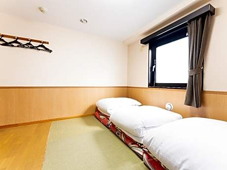 Japanese Triple Room
