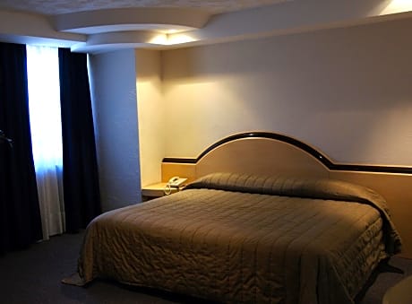 Suite with Spa Bath
