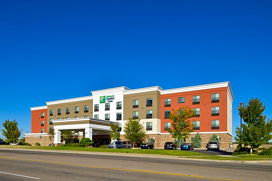 Holiday Inn Express & Suites Pueblo By IHG