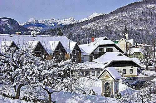 Hotel Tripi, restaurant and pizzeria