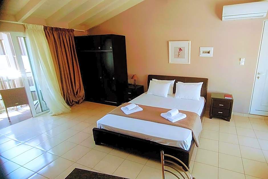 Girogiali beach hotel - Adults only