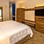 Holiday Inn Express Hotel & Suites Roseville - Galleria Area By IHG
