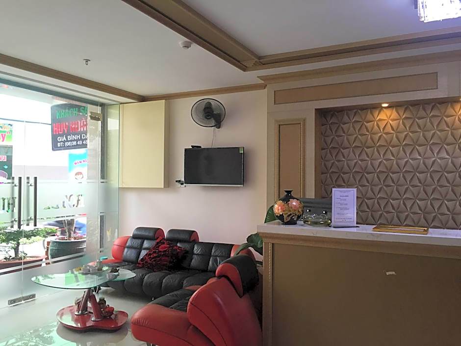Huy Hoang Hotel - Tan Binh