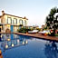 Alakapi Hotel & Villas