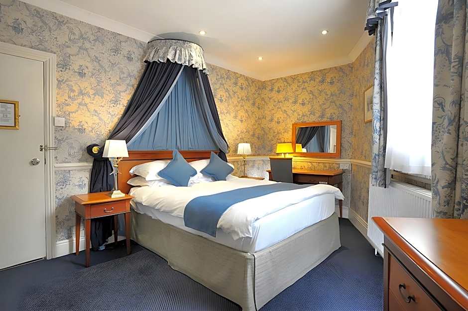 Photo 1 of 1 of Small Double Room
