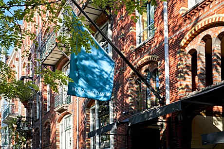 Max Brown Hotel Museum Square