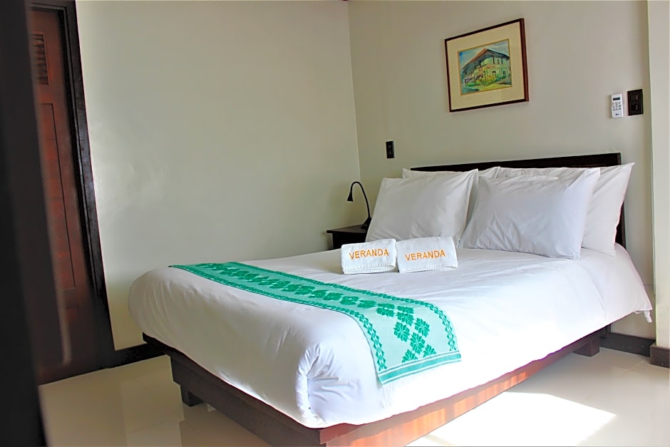 Veranda Suites and Restaurant