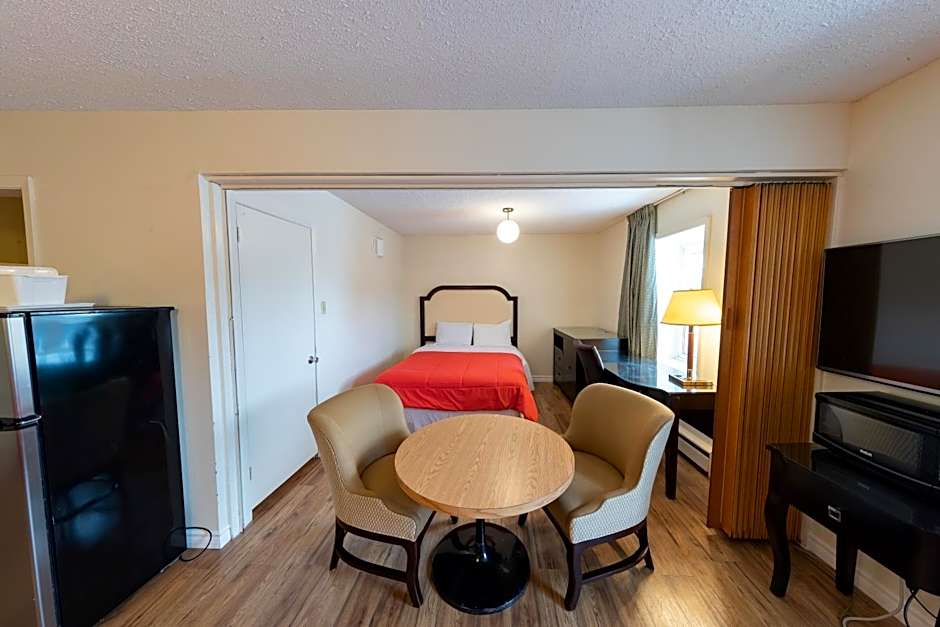 Choice Inn by the falls