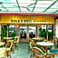 Api Api Guest House