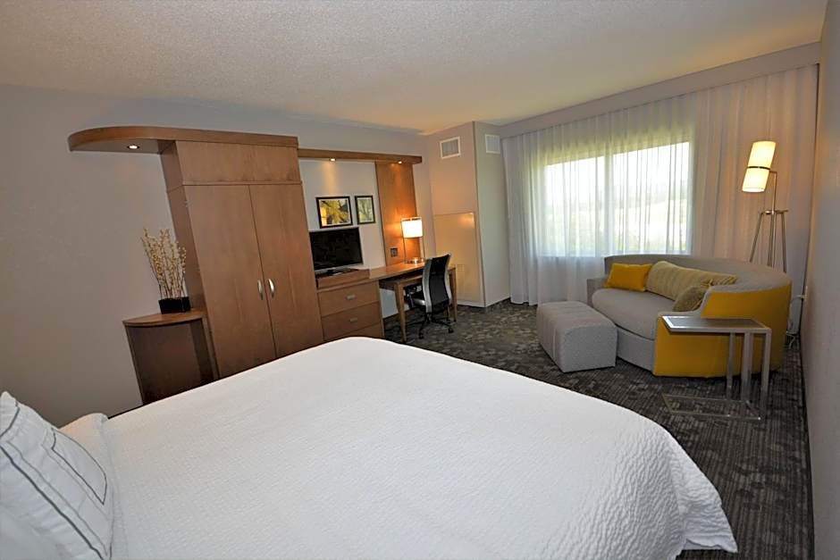 Courtyard by Marriott Asheville Airport