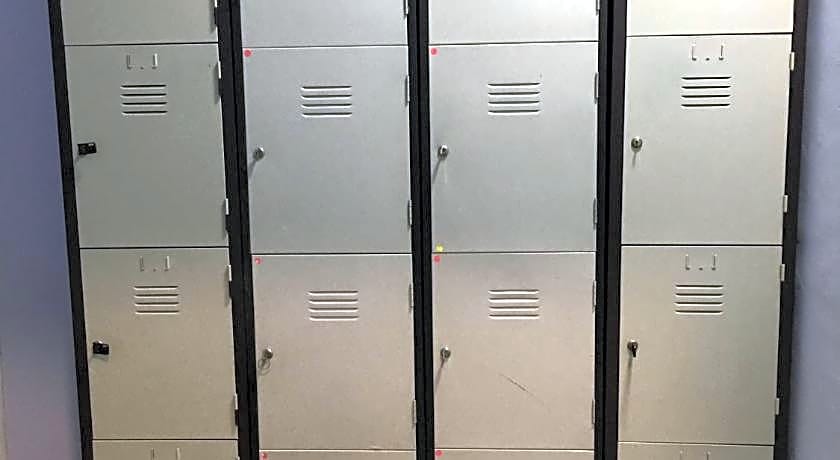 Moon Eleven Hostel Airport Transit - KLIA