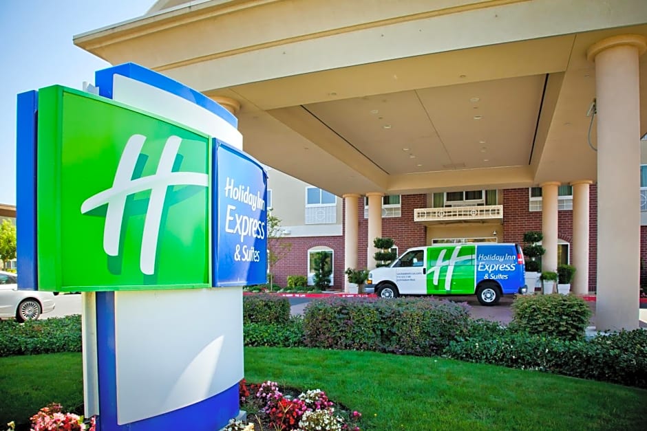 Holiday Inn Express & Suites Sacramento NE Cal Expo By IHG