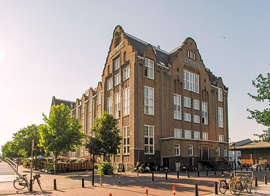 Lloyd Hotel