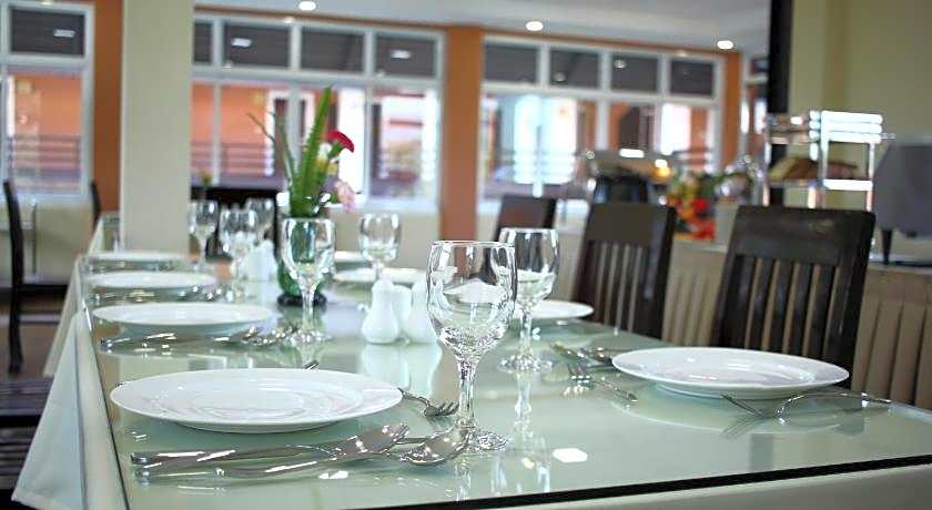 Immana Grand Inle Hotel