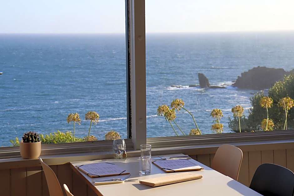 Housel Bay Hotel
