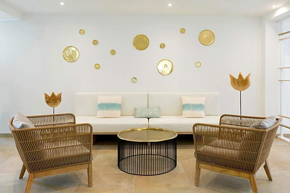 HSM Regana - Adults only