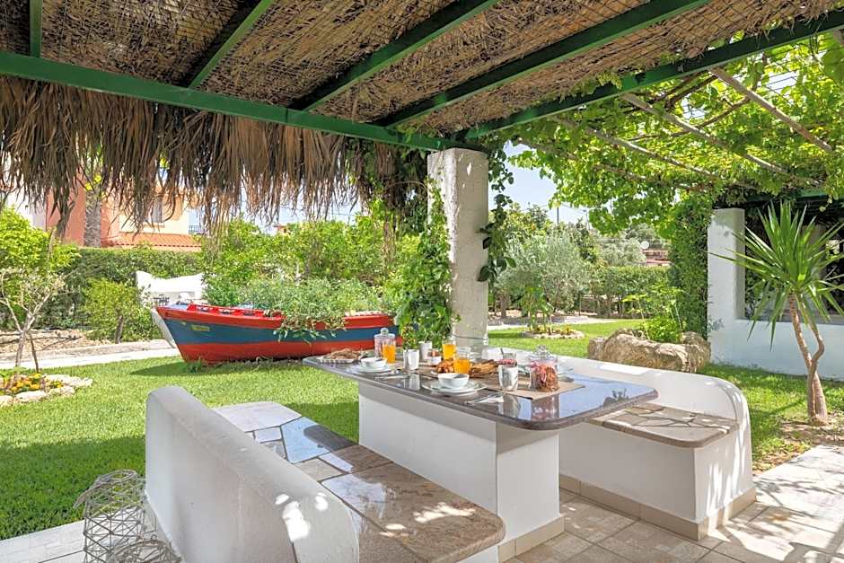 Elefteria Apts & Suites