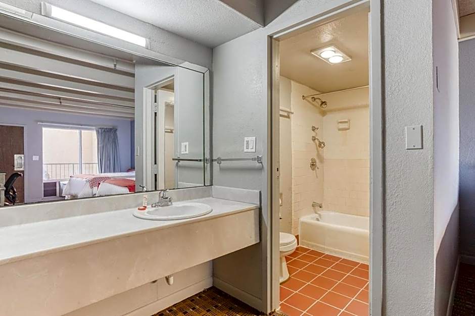 Oyo Hotel Oklahoma City Lincol – Oklahoma City, AL