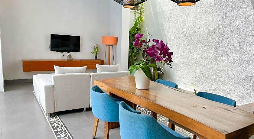 Apple Villa and Studio Seminyak