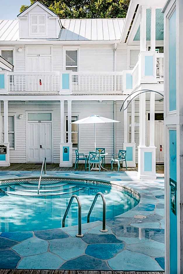 Deluxe King with Balcony - at James House with Parking!