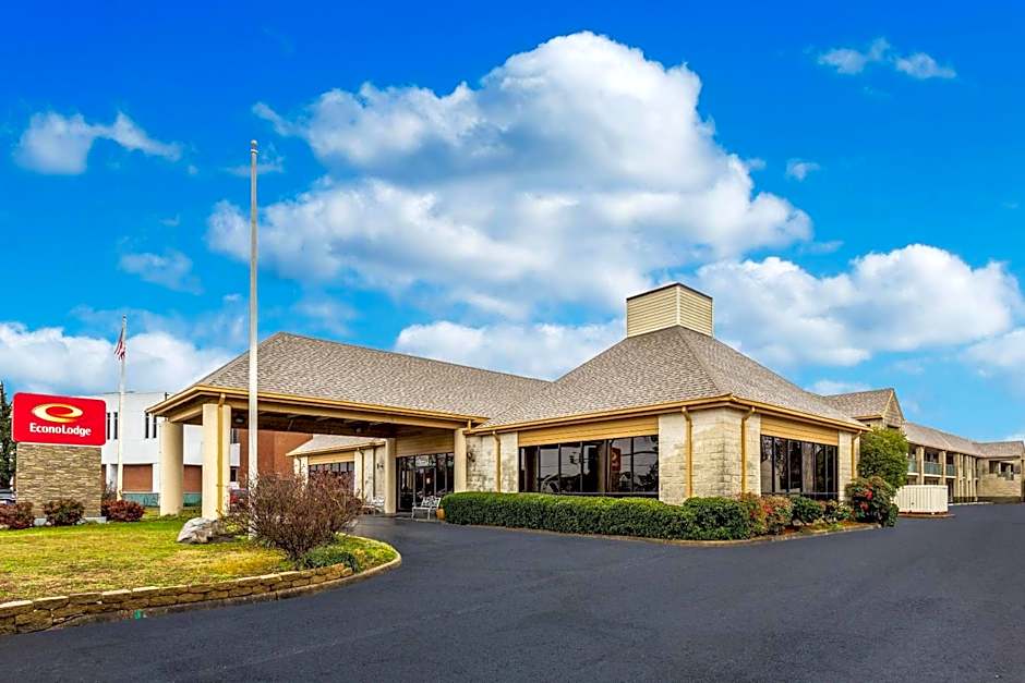 Photo 1 of 21 of Econo Lodge Naval Station Norfolk