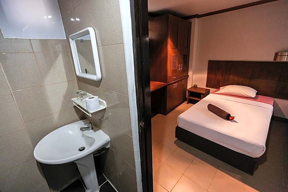 The Little Mermaid Guesthouse & Restaurant