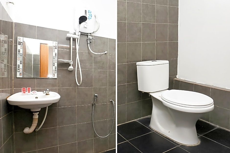 OYO 717 Mr J Hotel Wakaf Che Yeh 2