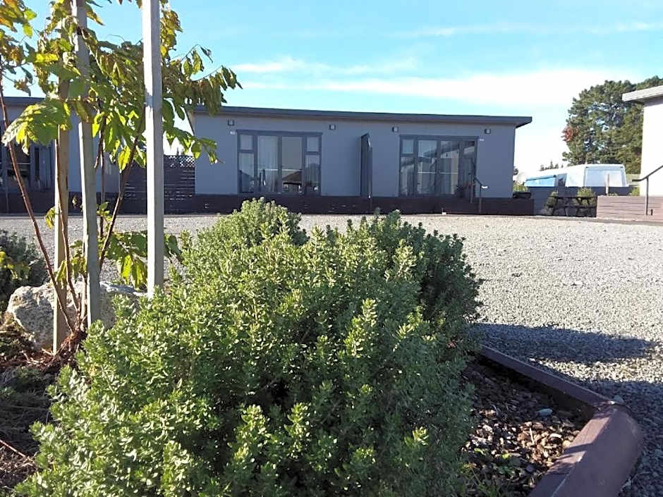 Pineacres Motel and Park