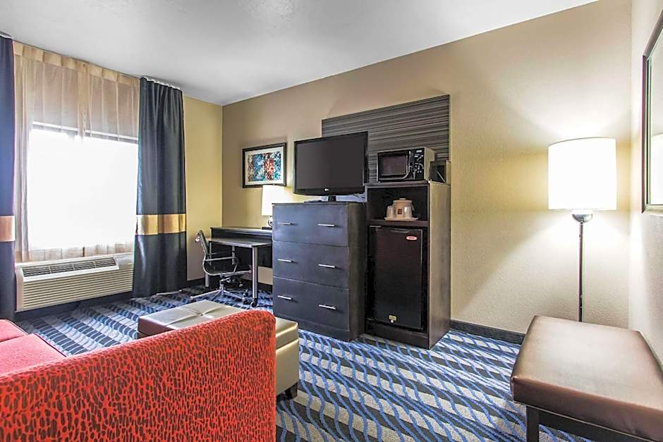 Comfort Suites Fairgrounds West