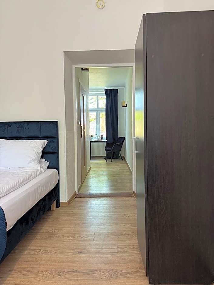 IRIS Aparthotel