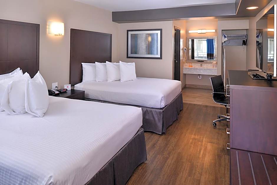 Tarzana Inn