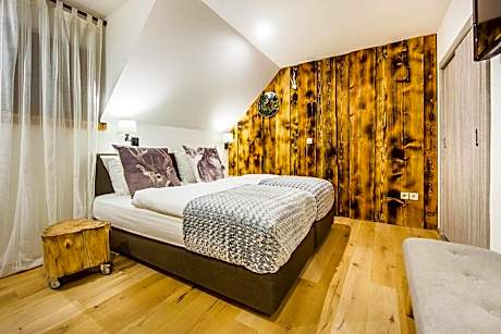 Hotel Pok Garni