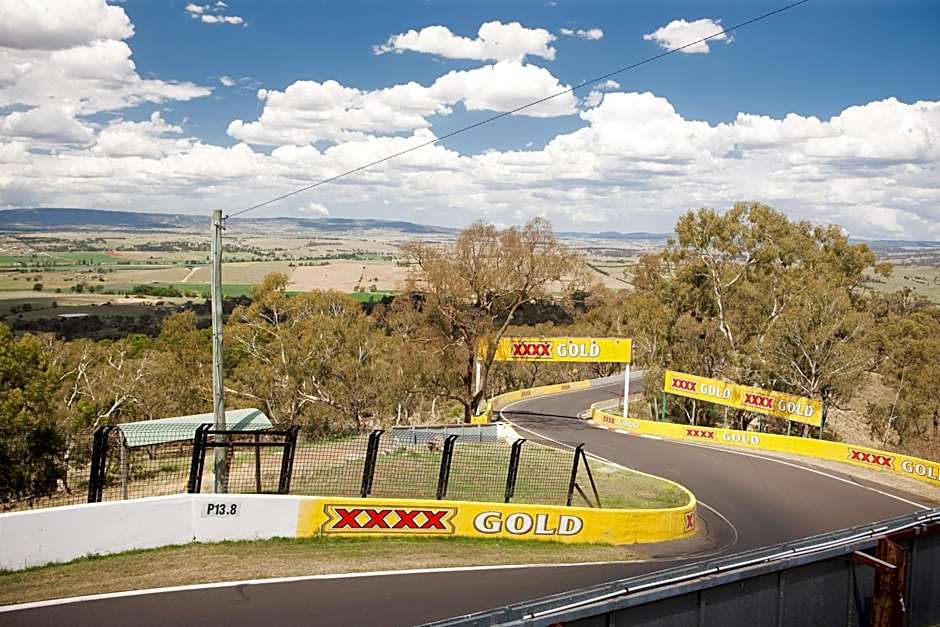 Rydges Mount Panorama Bathurst