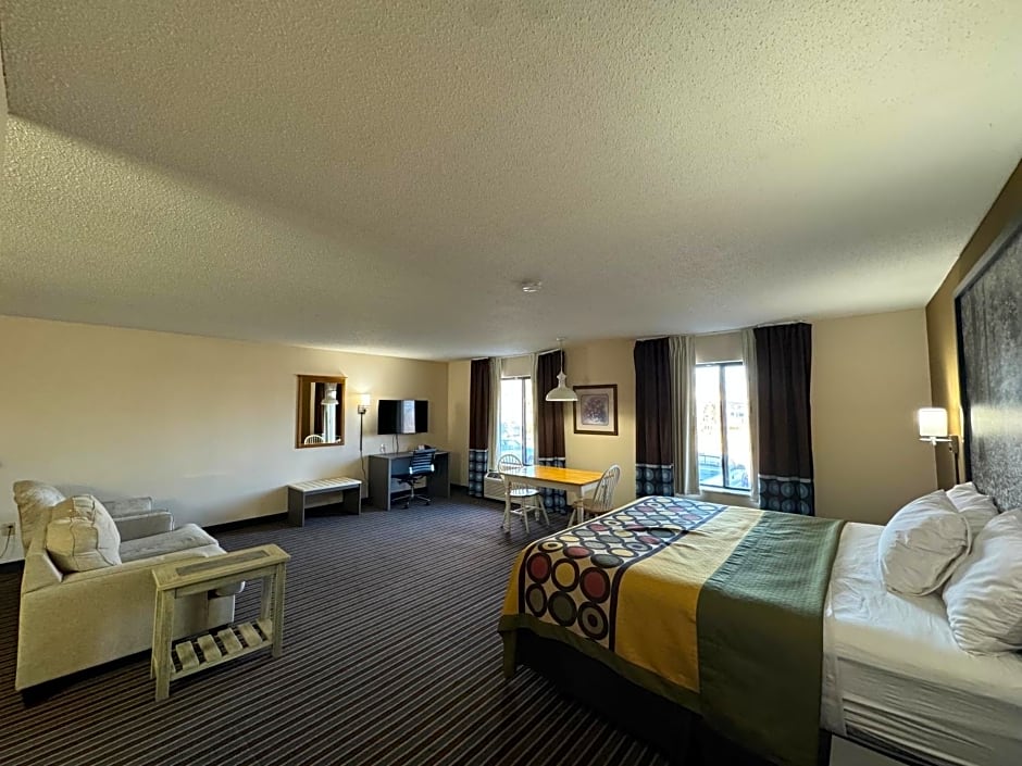 Super 8 by Wyndham Columbia Clark Lane