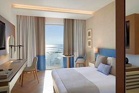 Superior Sea View Room