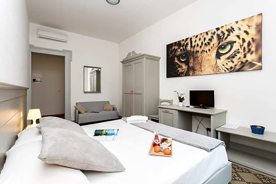 The Leoncino Hotel