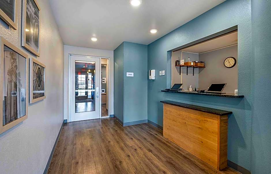 Extended Stay America Select Suites - Indianapolis - West