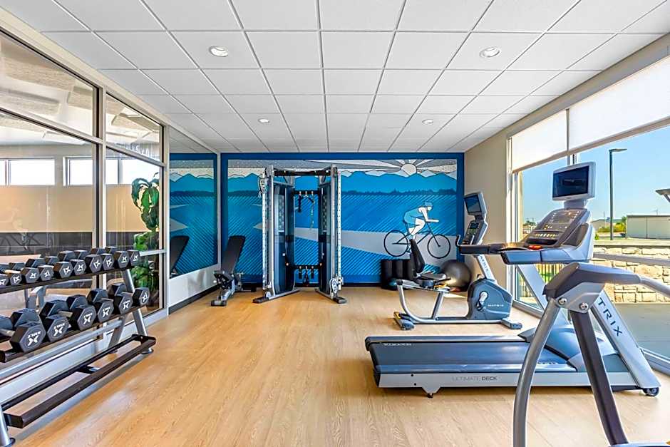 Best Western Plus Bolivar Hotel & Suites