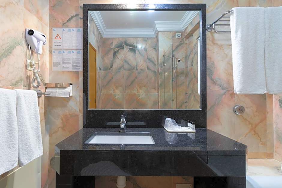Hotel Maritur - Adults Only