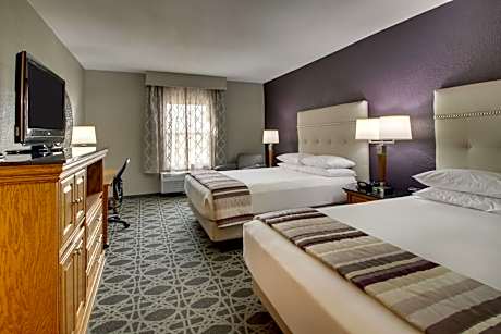 Deluxe Queen Room with Two Queen Beds - Accessible, Roll-in Shower
