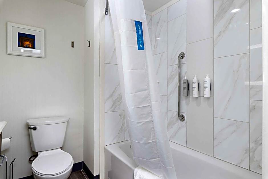 Hampton Inn By Hilton Kansas City Downtown Financial District, MO