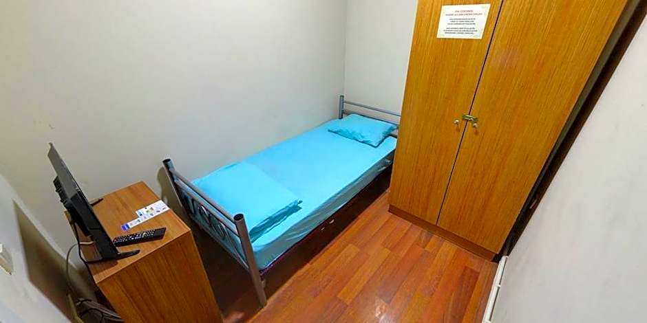 Gökçe Pansiyon - Only men