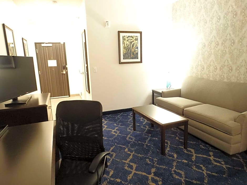 Best Western Plus New Richmond Inn & Suites
