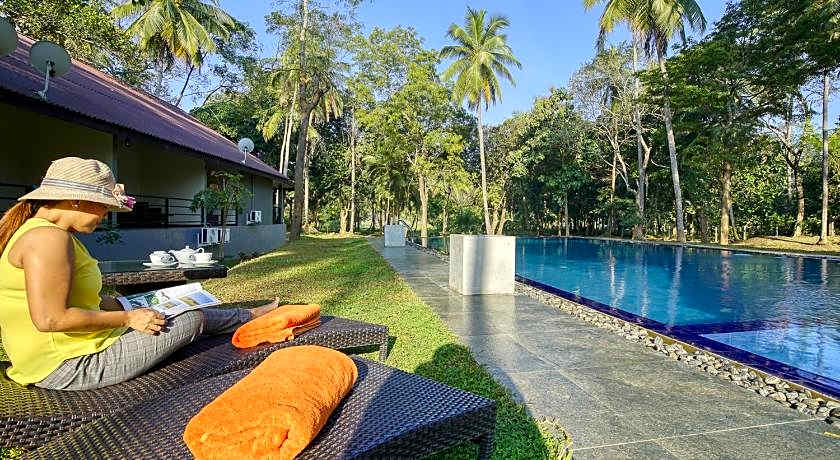 Athena Lake by Seedevi