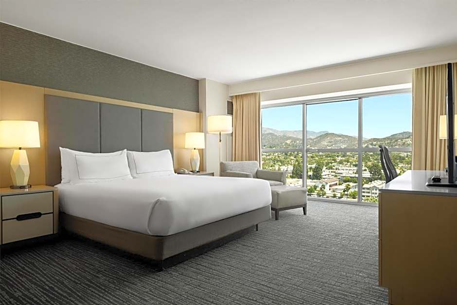 Hilton Los Angeles North/Glendale & Executive Meeting Center