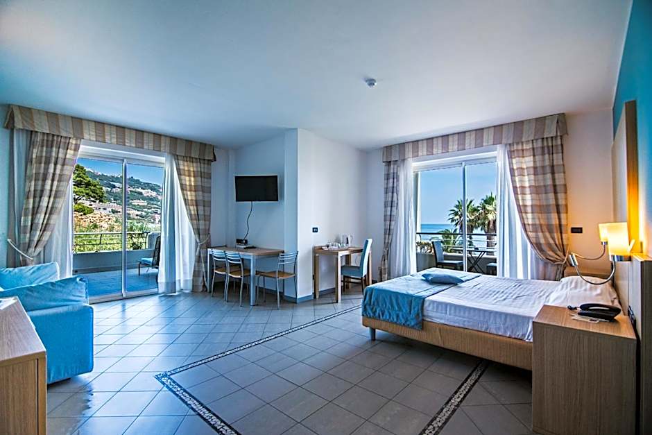 Aregai Marina Hotel & Residence