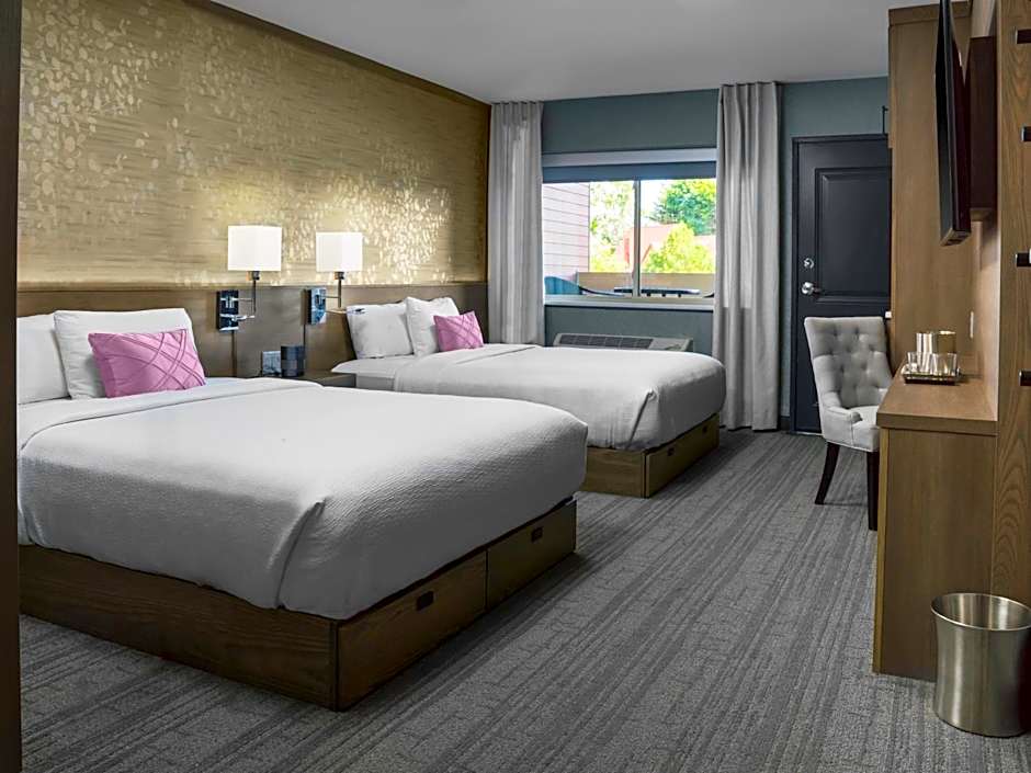 Photo 1 of 2 of Standard 2 Double Beds