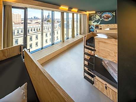 Private Bedroom for 12 people