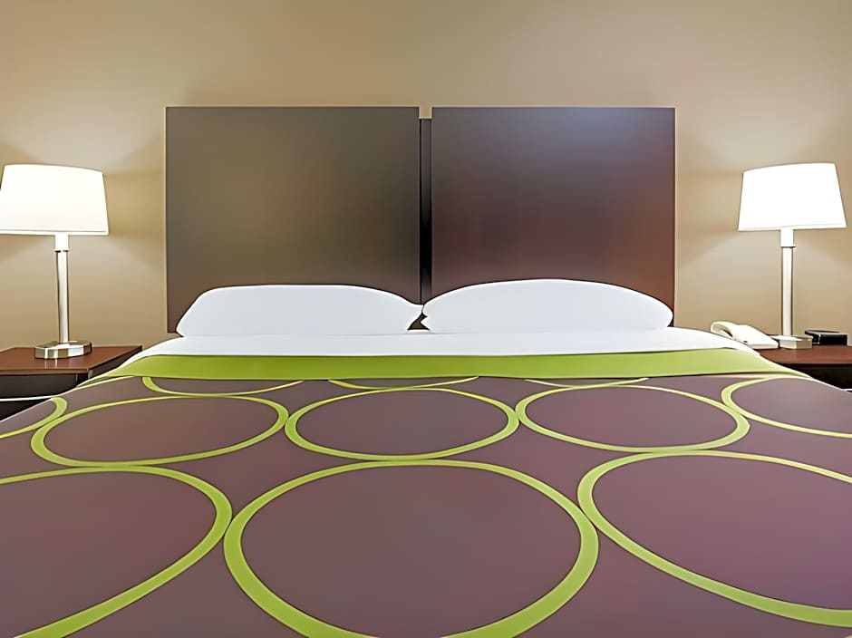 Americas Best Value Inn & Suites Phenix City